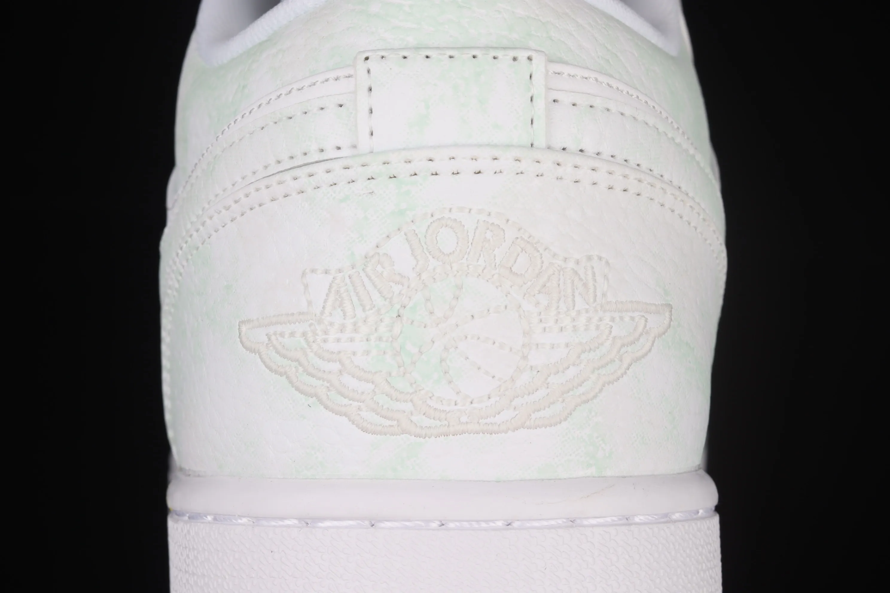 All categories Air Jordan Jordan series basketball shoes Air Jordan 1 Low Air Jordan 1 Low AJ1 Joe 1 starry sky thermal induction low-top cultural casual sneakers 553558-130